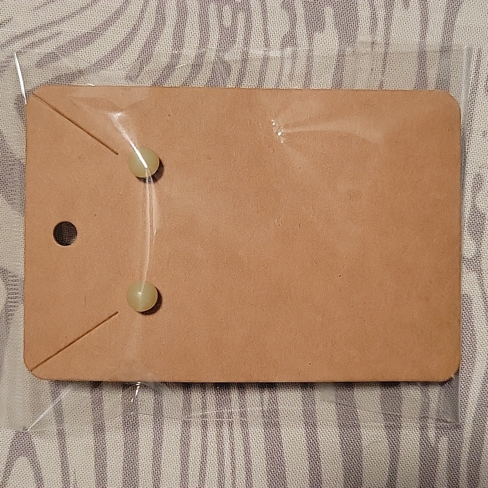 🔴Cream Bead Stud Earrings🔴